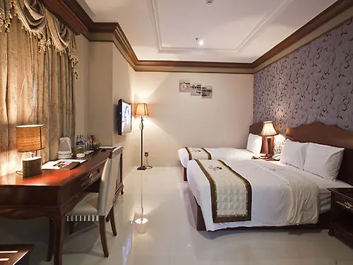 Seventeen Saloon Hotel Da Nang