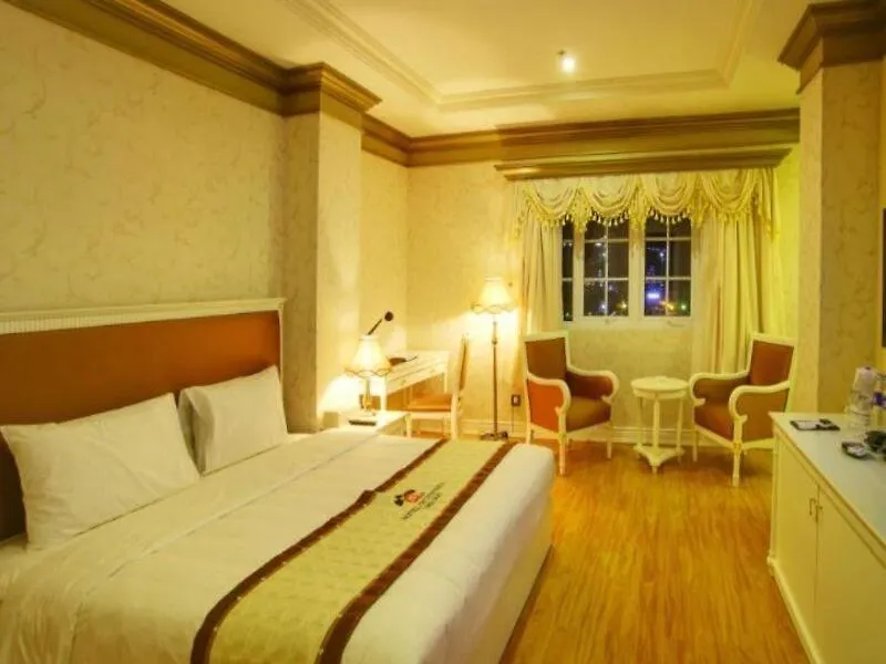 Seventeen Saloon Hotel Da Nang