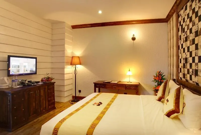 Seventeen Saloon Hotel Da Nang 3*,