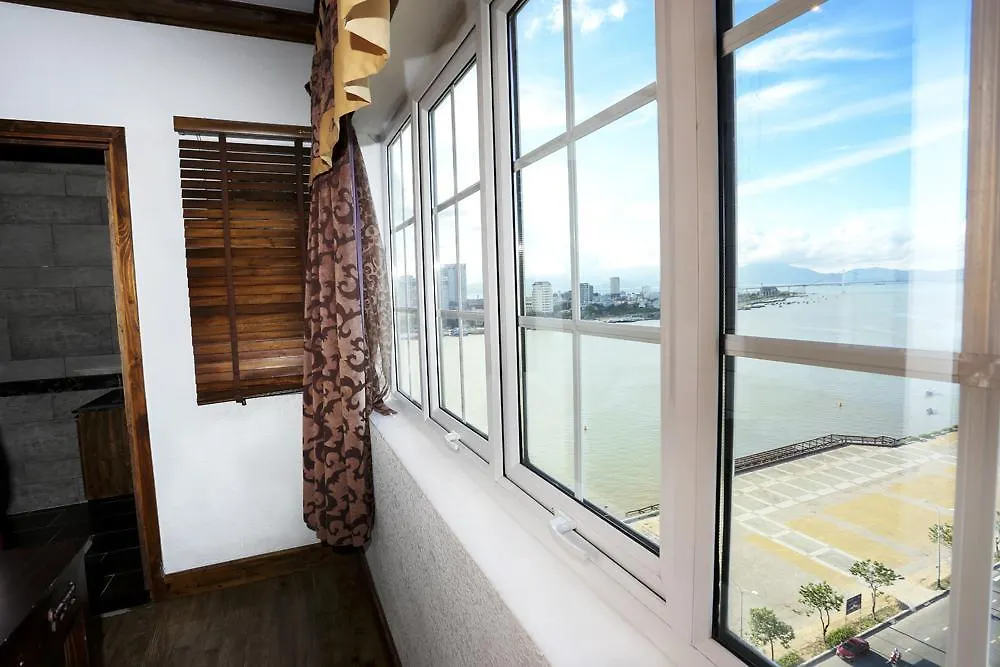 Seventeen Saloon Hotel Da Nang 3*,  Vietnam