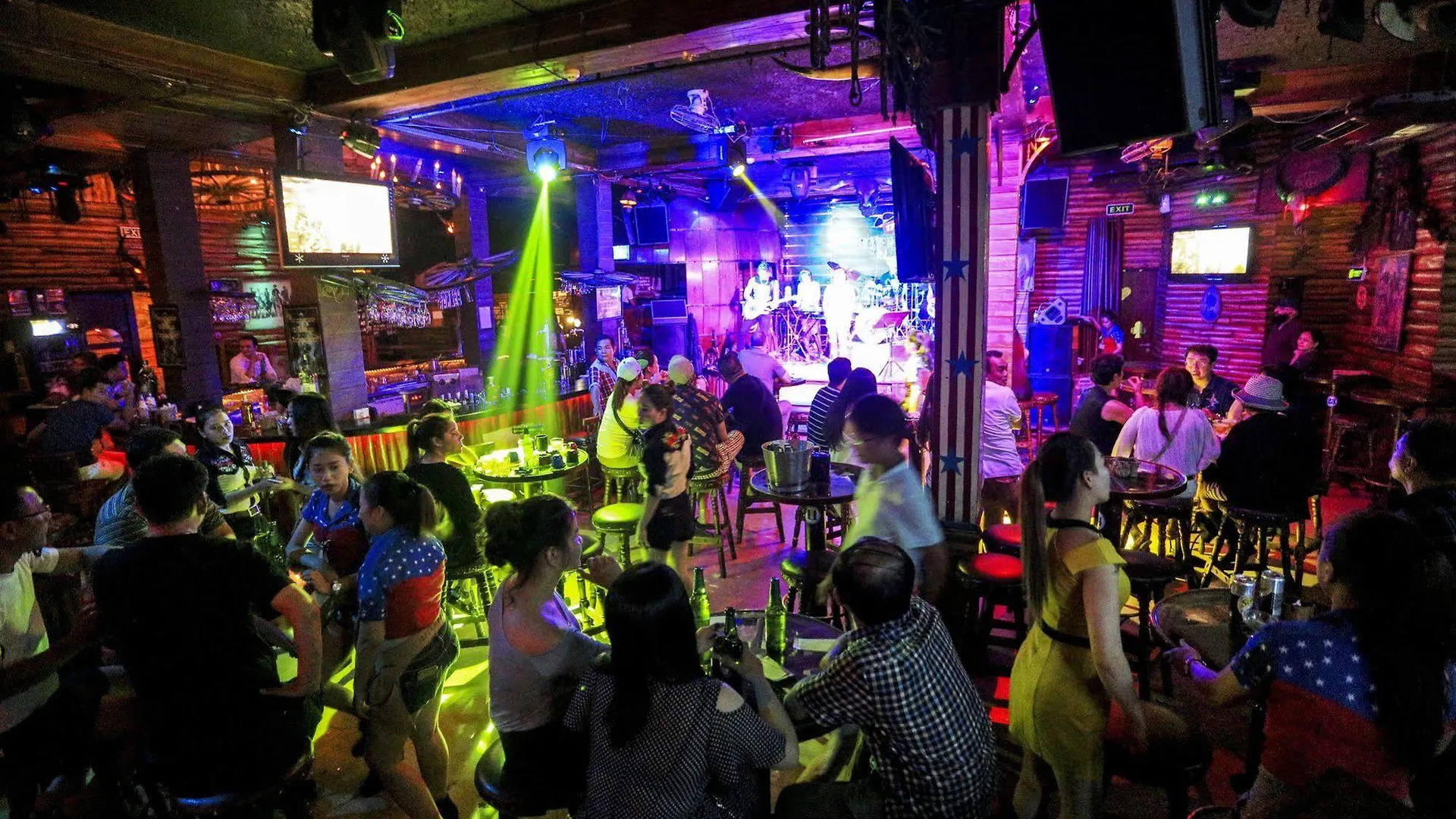 Seventeen Saloon Hotel Da Nang 3*,